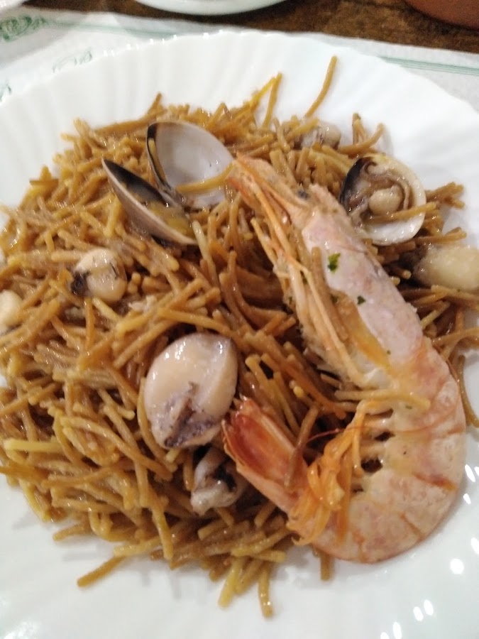 Bar Cafeteria Restaurant Pili