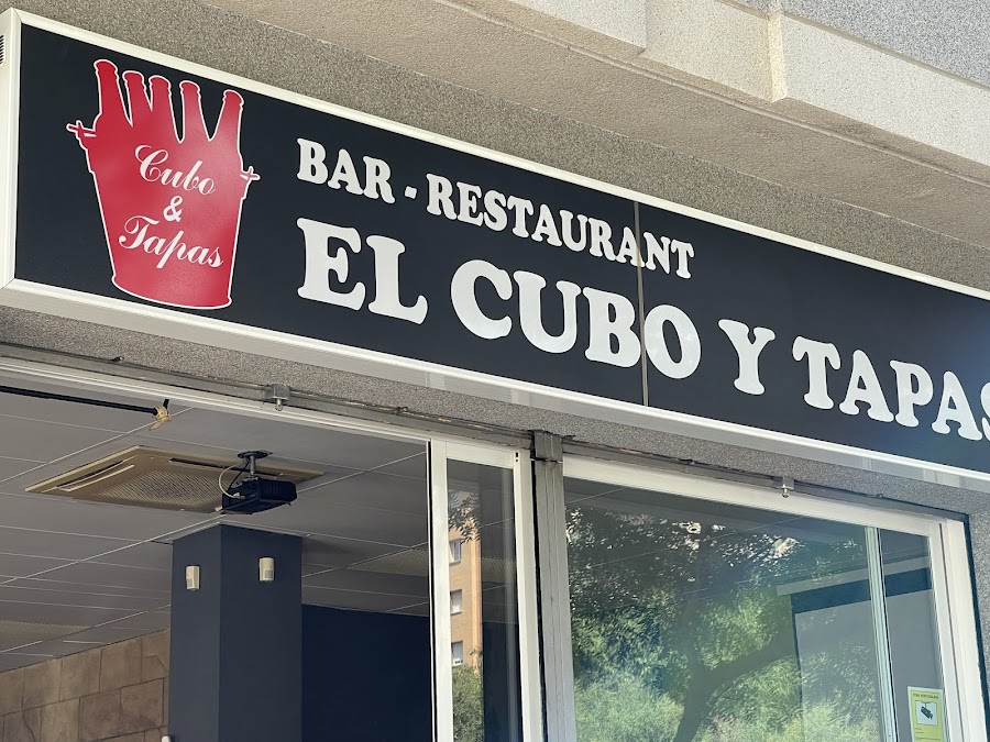 El Cubo Y Tapas