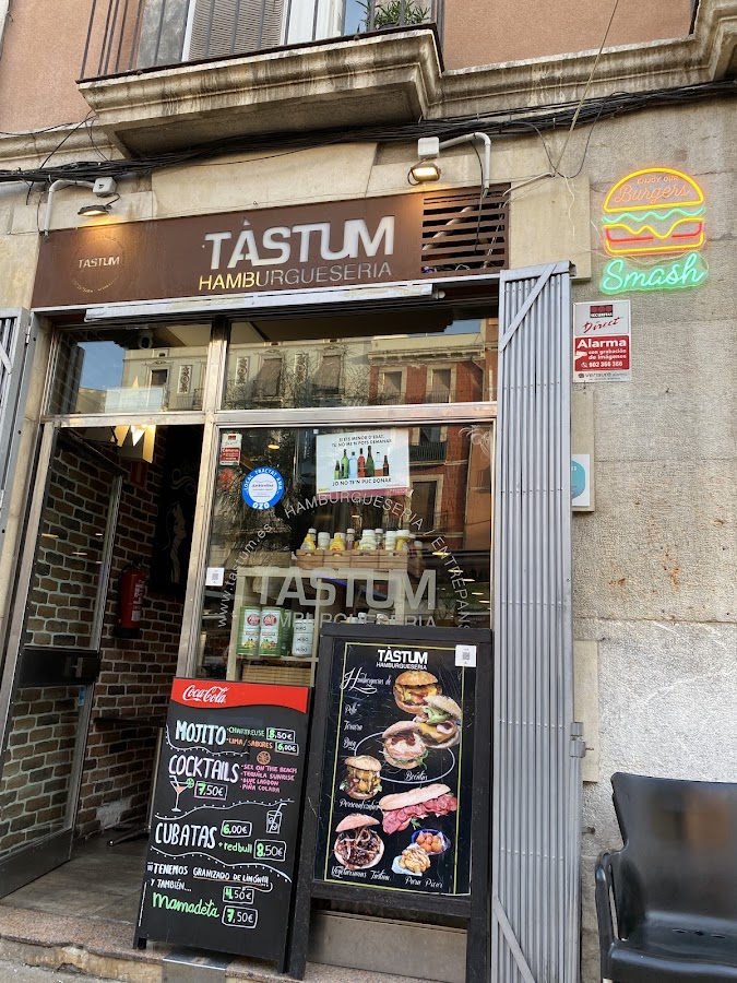 HAMBURGUESERIA TÀSTUM