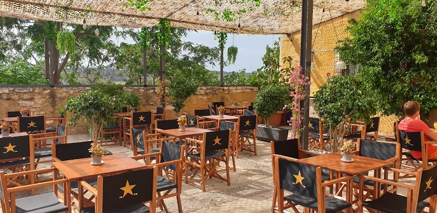 Les Tines de Renau - Restaurant