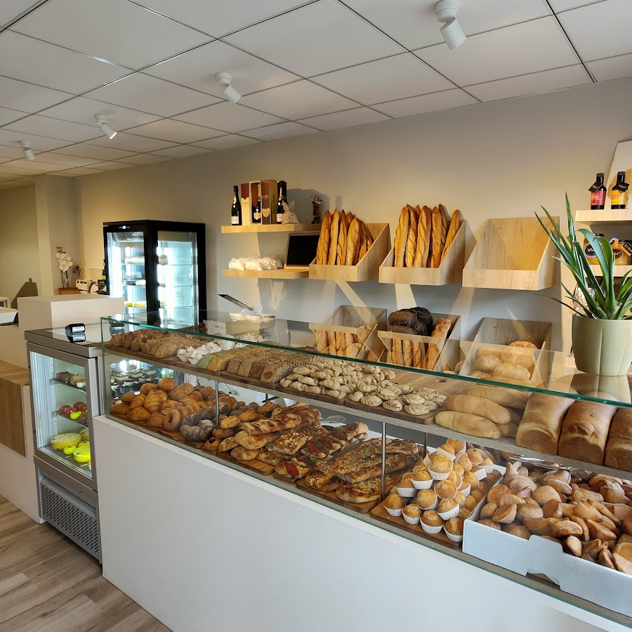 Pastelería Larrosa | Flix