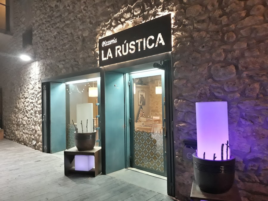 Pizzeria-Restaurant " La Rústica "