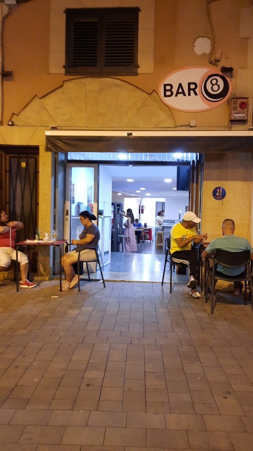Bar 8