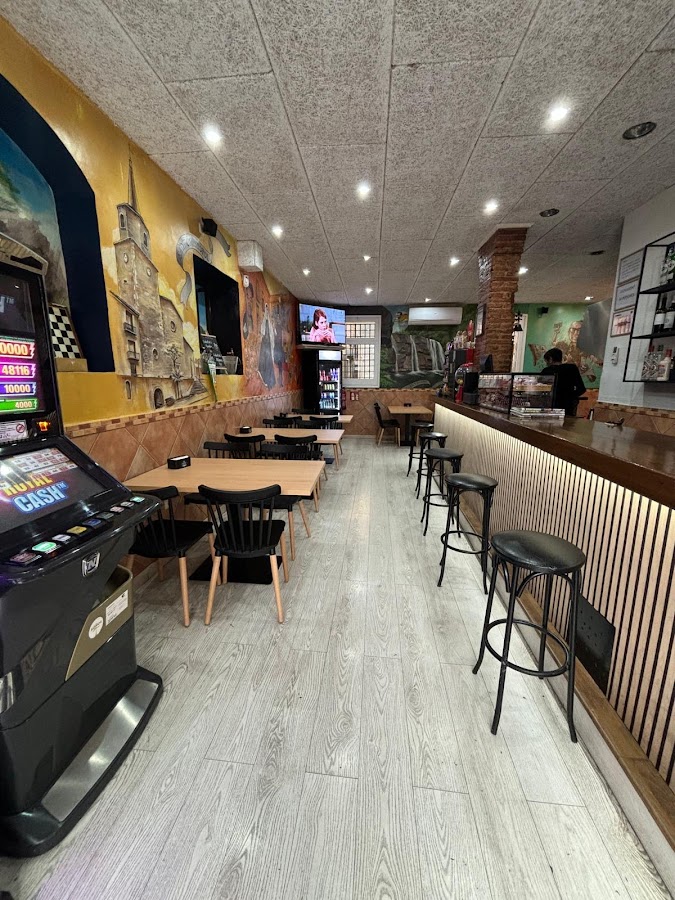 Vila's Bar